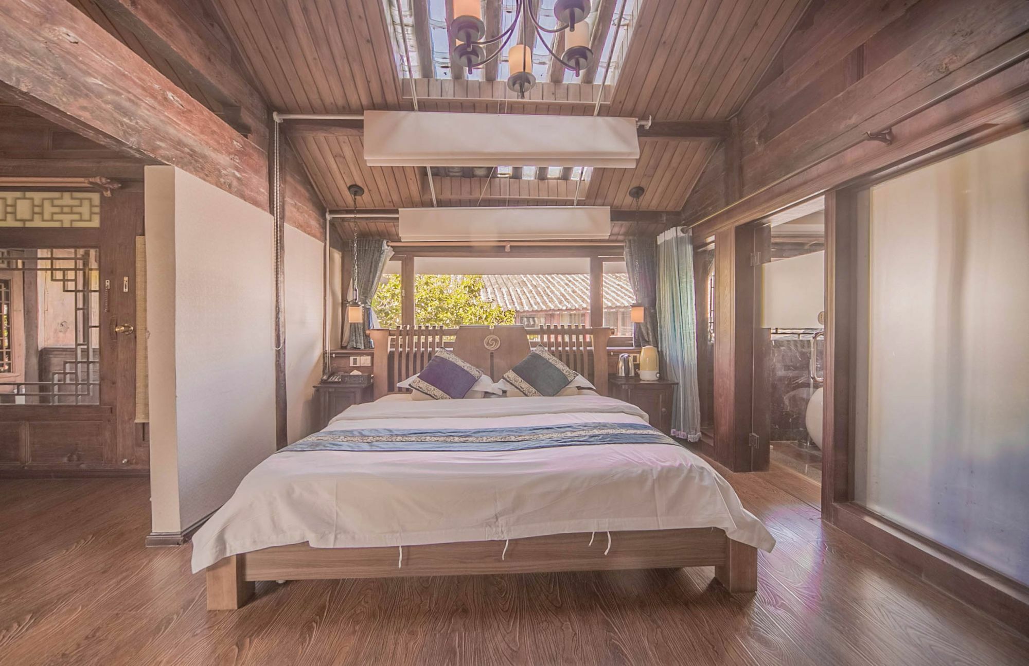 Lijiang Half Moon Bay Inn Extérieur photo